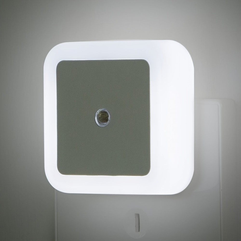 LED Night Light Lamp With Smart Sensor Dusk To Dawn Sensor, Daylight White, 0.5W Plug-in LED Night Light Lamp With Smart Sensor Dusk To Dawn Sensor, Daylight White, 0.5W Plug-in